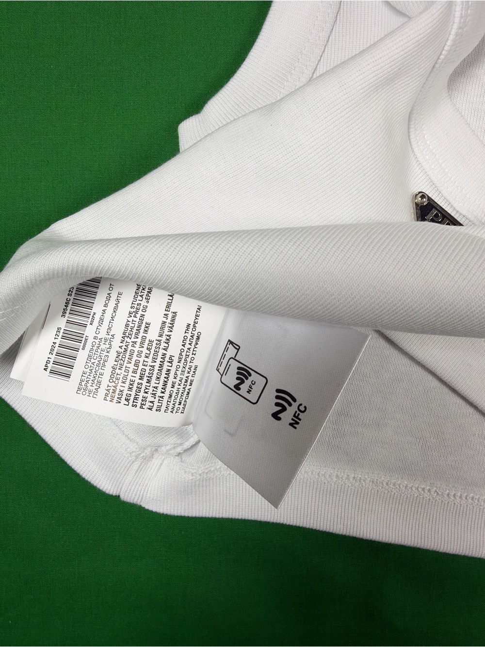 Prada Women’s White Jersey Cropped Tank Top Triangle Logo Size IT 36 US 0 XSmall - Picture 7 of 7